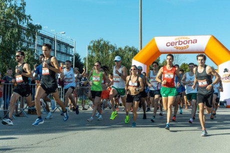 Futás a jótékonyság jegyében, a SZETA adventi gálája